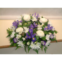 Blue & White Wreath Premium